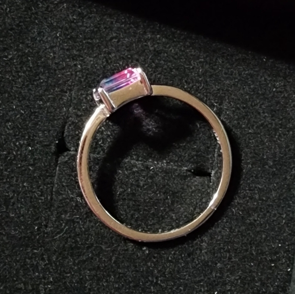 NWOT sterling silver multi color cz solitare ring size 7 - Picture 2 of 3